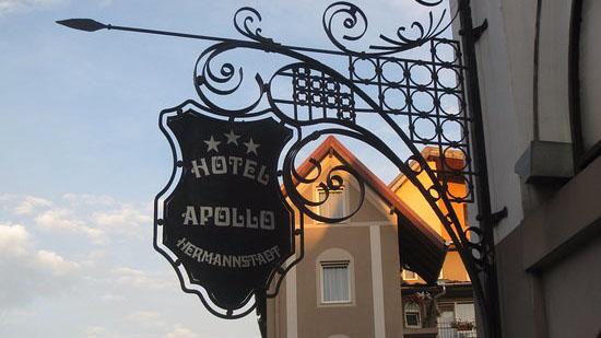 HOTEL APOLLO